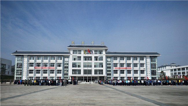 铜仁市交通学校学校简介 铜仁市交通学校学校简介