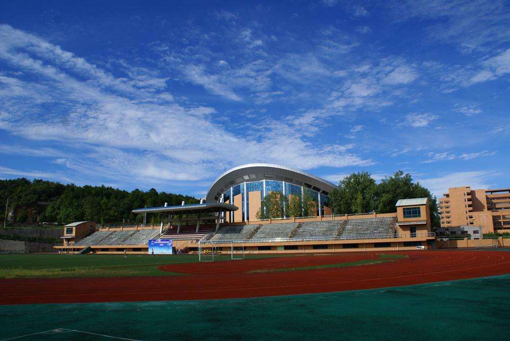 贵阳市体育中学学校简介 贵阳市体育中学学校简介