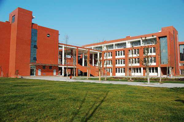 贵州省黔东南州德才科技职业学校学校简介 贵州省黔东南州德才科技职业学校学校简介