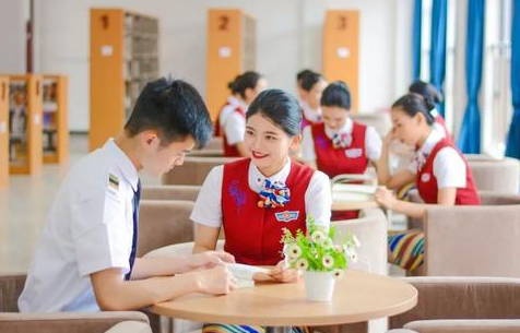 成都航空学院学费多少