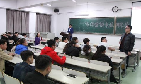 初中毕业男生学什么比较好