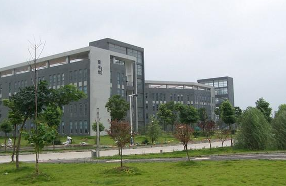 成都初中毕业上什么技校