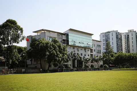 成都附近什么职业学校好