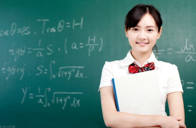 女孩中考落榜没考不上高中的出路