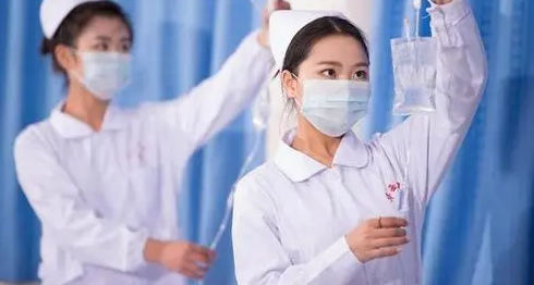 四川初中毕业女生学什么专业好就业