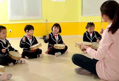 四川中专有什么专业适合女生学的