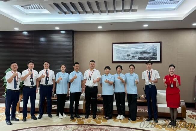 成都泛美航空旅游职业学校