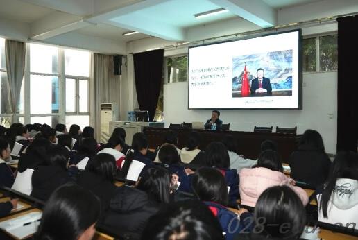 成都铁路卫生学校