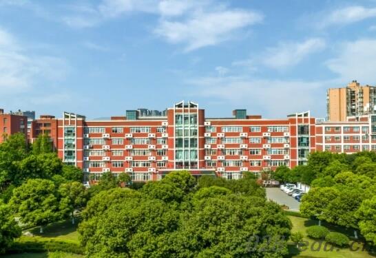 四川托普信息技术职业学院