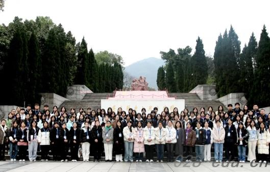 成都铁路卫生学校