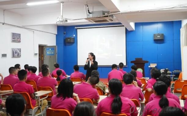 成都华商理工职业学校 成都华商理工职业学校