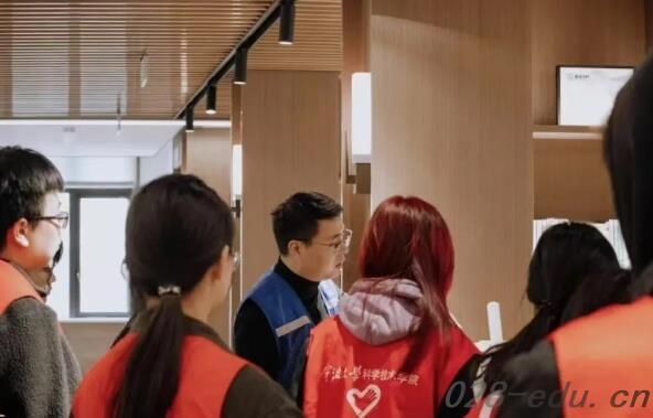 成都新运职业学校