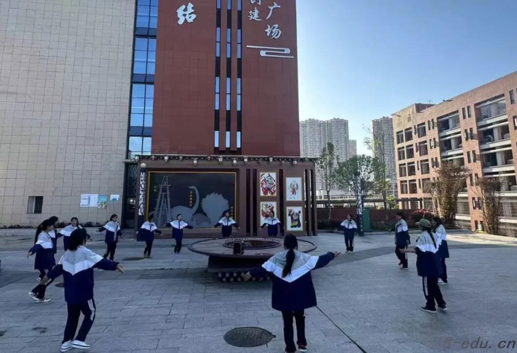 自贡职业技术学校 自贡职业技术学校
