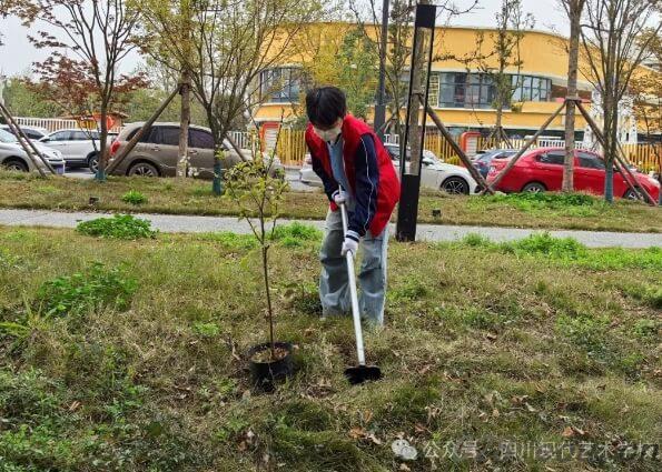 四川现代艺术学校