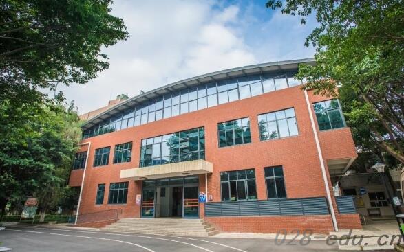 成都佳兴外国语学校