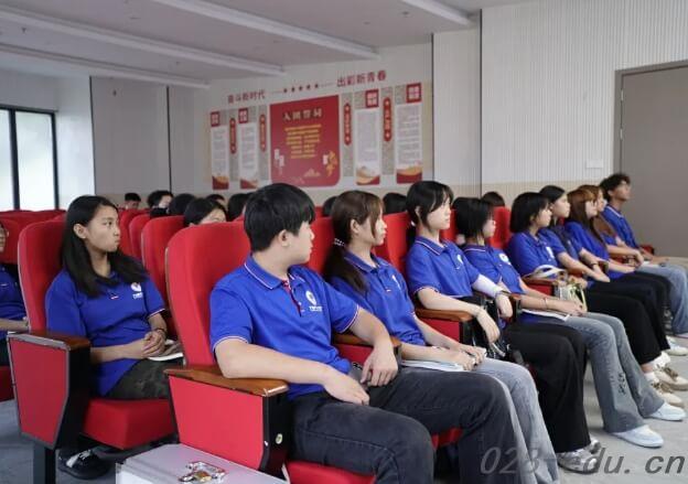 成都万通高级技工学校