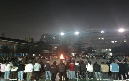 眉山科学技术学校