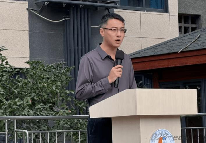 成都佳兴外国语学校