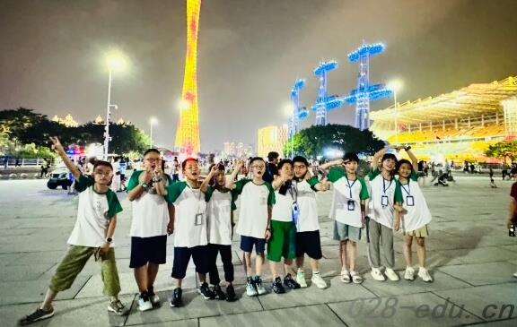 成都新世纪外国语学校 成都新世纪外国语学校