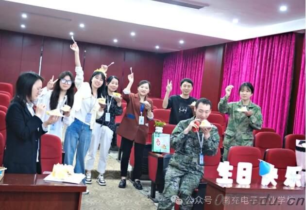 南充电子工业学校 南充电子工业学校