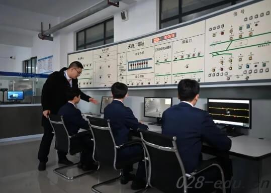 天府新区航空旅游职业学院