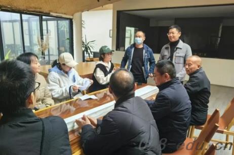 成都电子信息学校