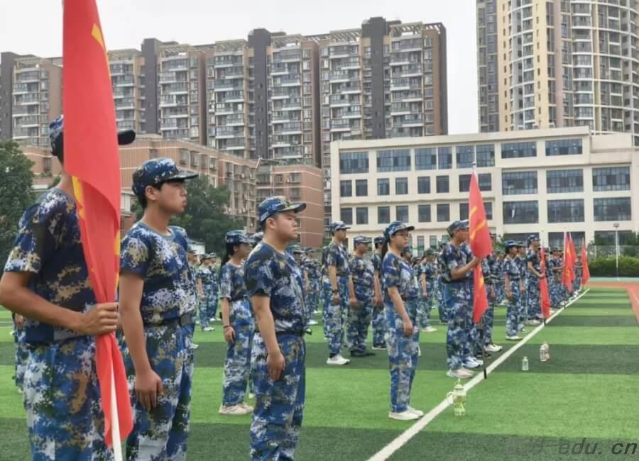 四川国盛技工学校