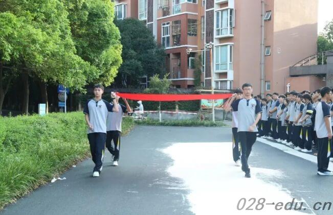 四川托普计算机职业学校