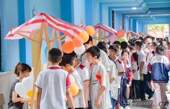 成都市郫都区川科外国语学校 成都市郫都区川科外国语学校